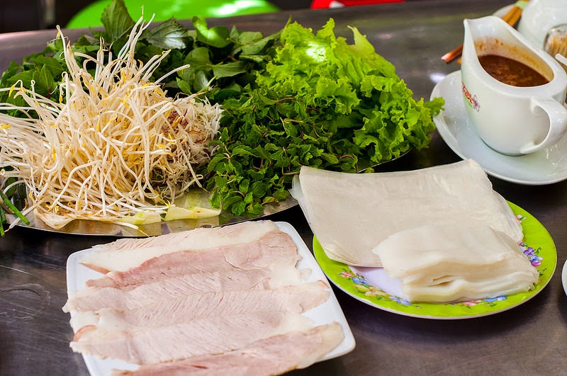 bánh tráng cuốn thịt heo ở Đà Nẵng