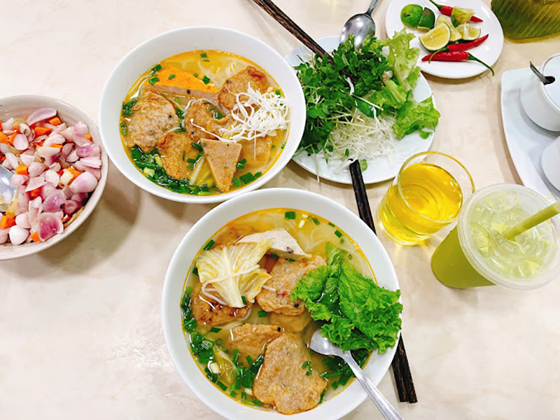 Bún chả cá hờn