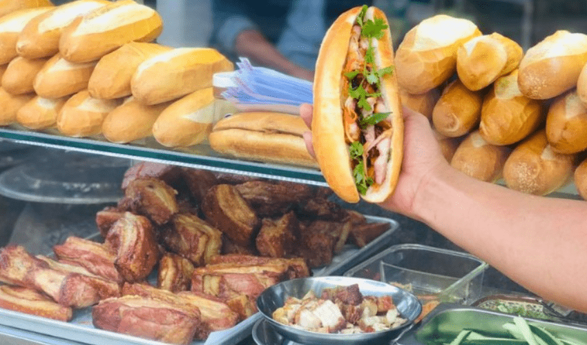 Bánh mì heo quay Phan Đình Phùng