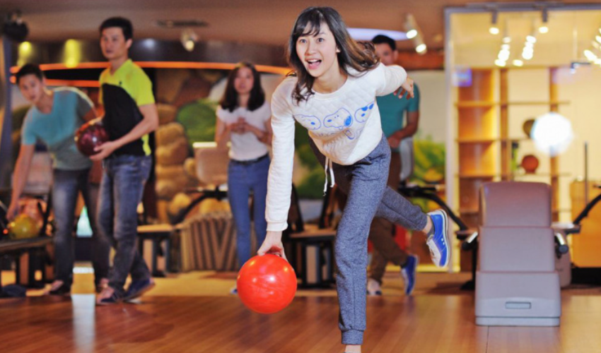 Chơi bowling giải trí