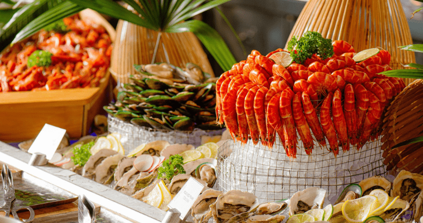 Buffet sáng Nhà hàng Gourmet - Vinpearl Luxury Villas Đà Nẵng