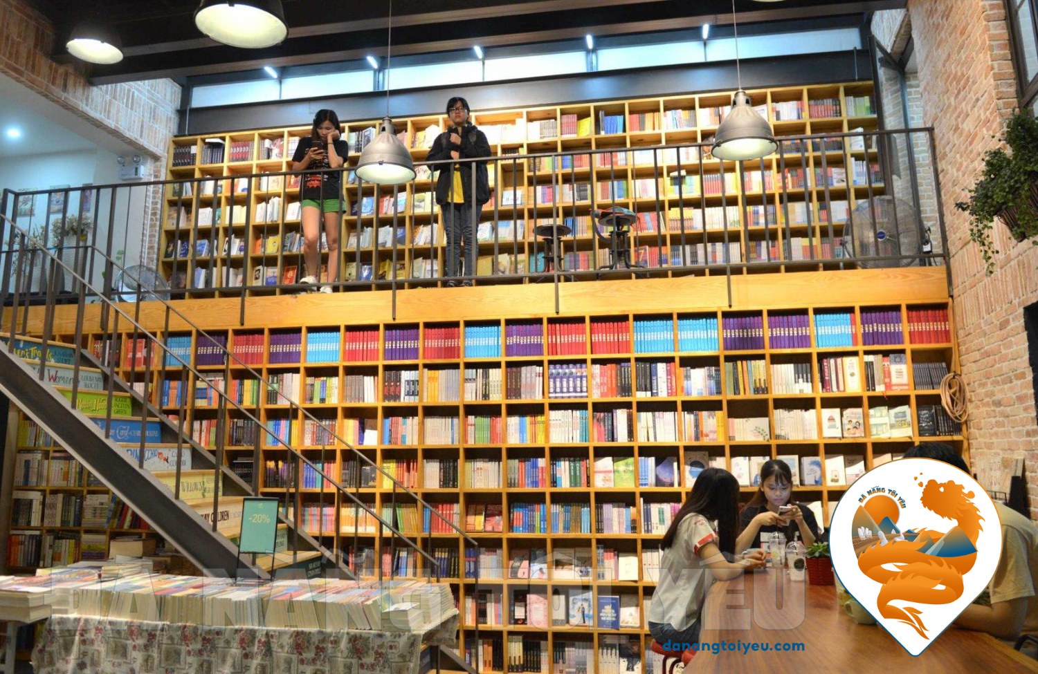 Quán cafe sách ở Đà Nẵng