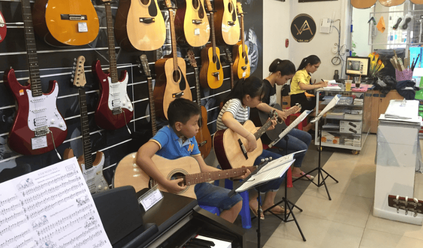 học đàn guitar Đà Nẵng nổi tiếng