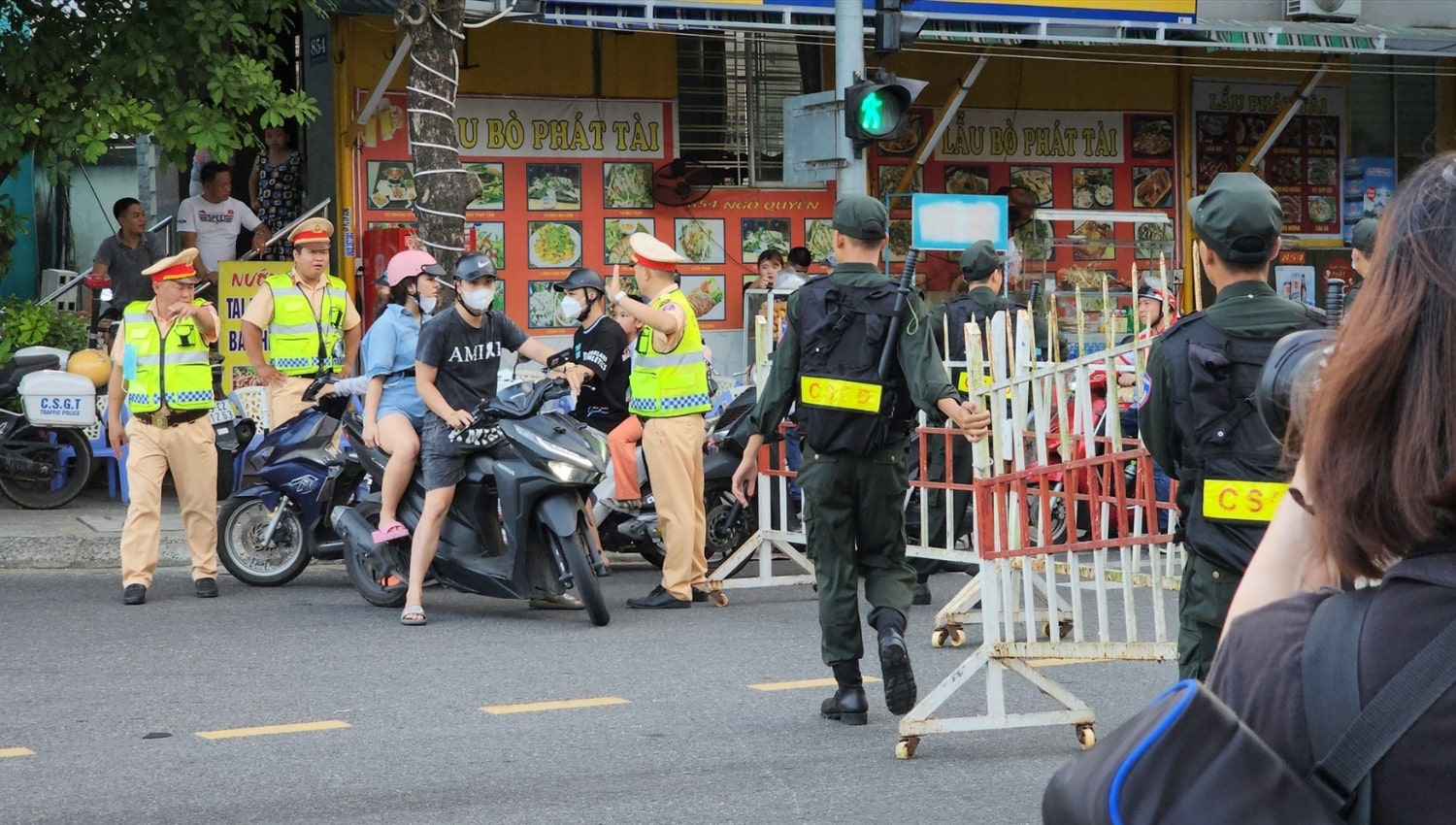 Giá vé pháo hoa Đà Nẵng